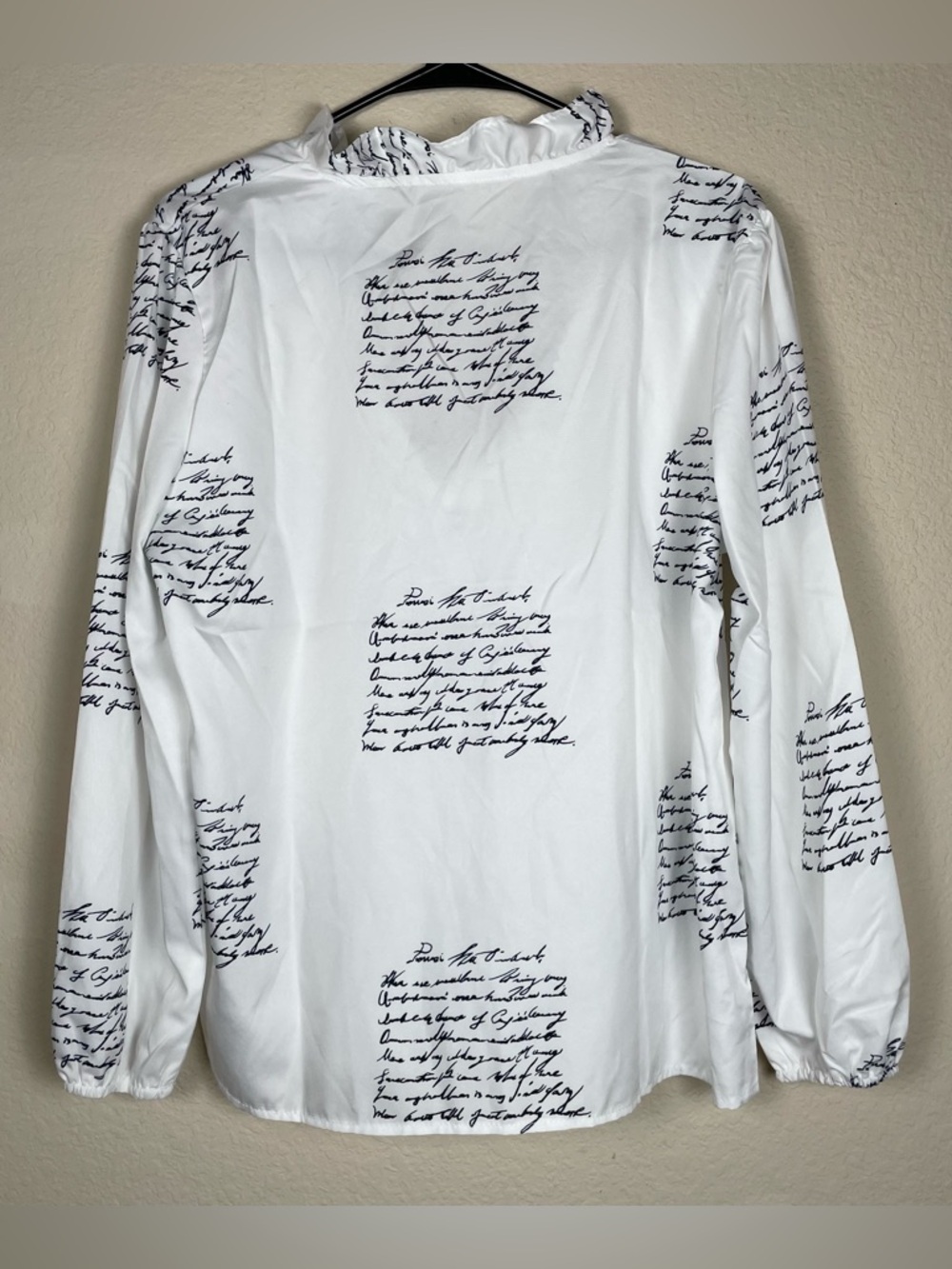 Women’s V-Neck Women’s White Ruffled Script Print Blouse - L - Picture 6 of 13